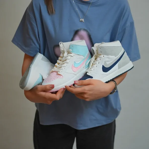 کد 2010 | کتونی طرح ایر ساقدار ساده - Image 2