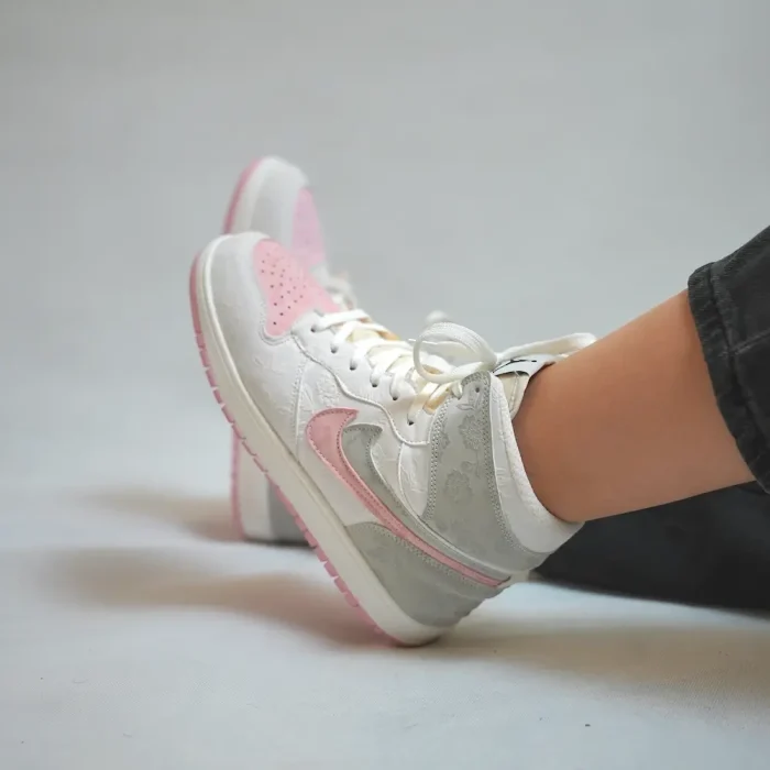 کد 2010 | کتونی طرح ایر ساقدار ساده - Image 5