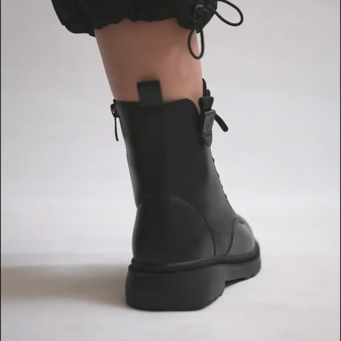 کد 2030 | نیم بوت چرم بند دار - Image 4