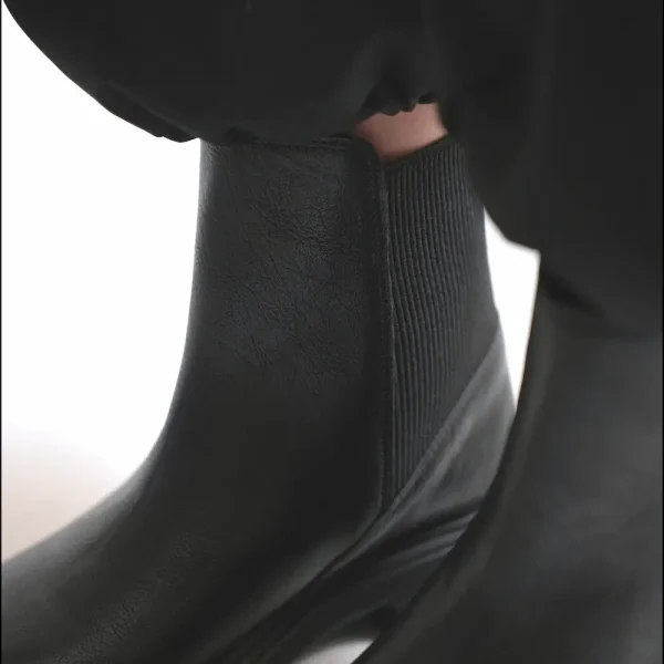 کد 2032 | نیم بوت چرم بدون بند بغل کش - Image 2