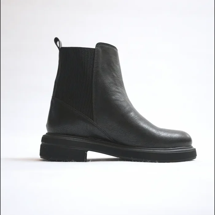 کد 2032 | نیم بوت چرم بدون بند بغل کش - Image 4