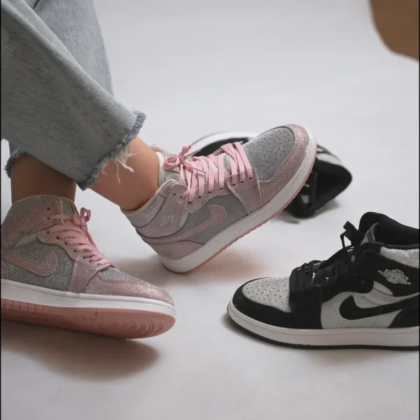 کد 2011 | کتونی طرح ایر ساقدار نگینی - Image 3