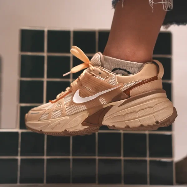 کد 2014 | کتونى مدل وی ۲ کی - Image 3