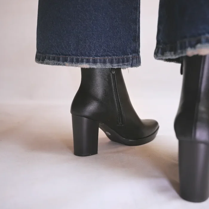 کد 2038 | نیم بوت پاشنه 5 سانت - Image 4