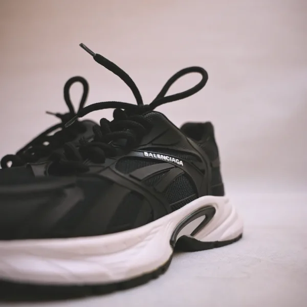 کد 2016 | کتونی رانر مشکی - Image 2