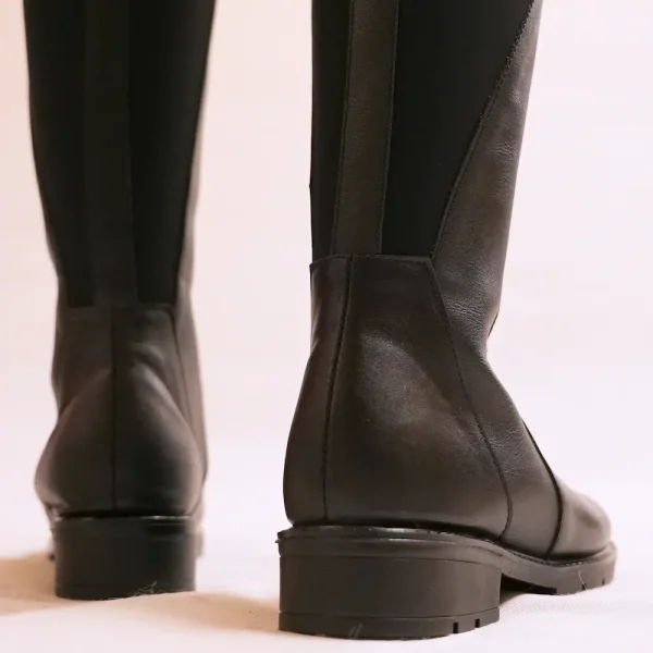 کد 2050 | بوت زنانه چرم و استرج - Image 3