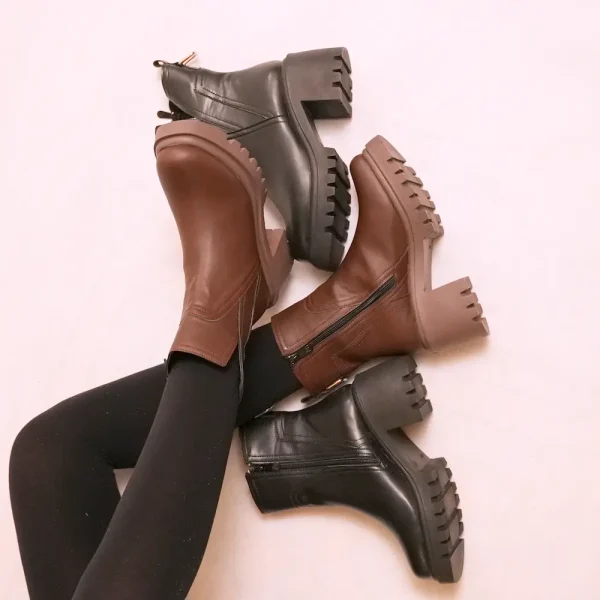 کد 2049 | نیم بوت زنانه پاشنه دار - Image 3